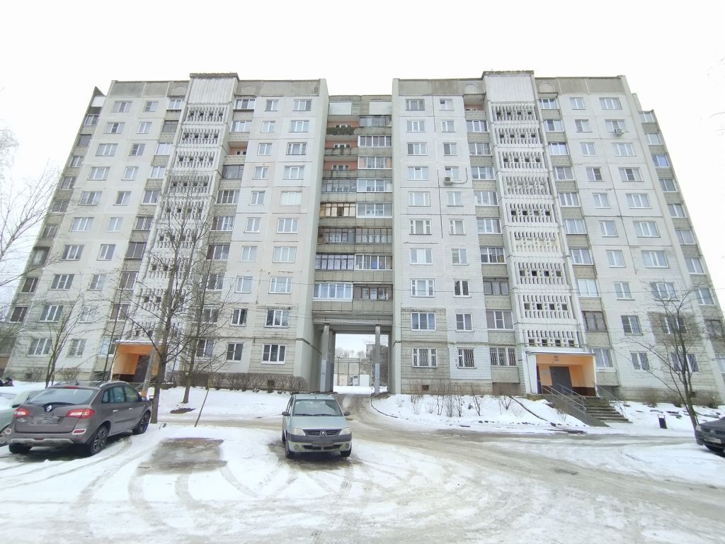 Продажа 4-комнатной квартиры, Тверь, Республиканская ул,  9