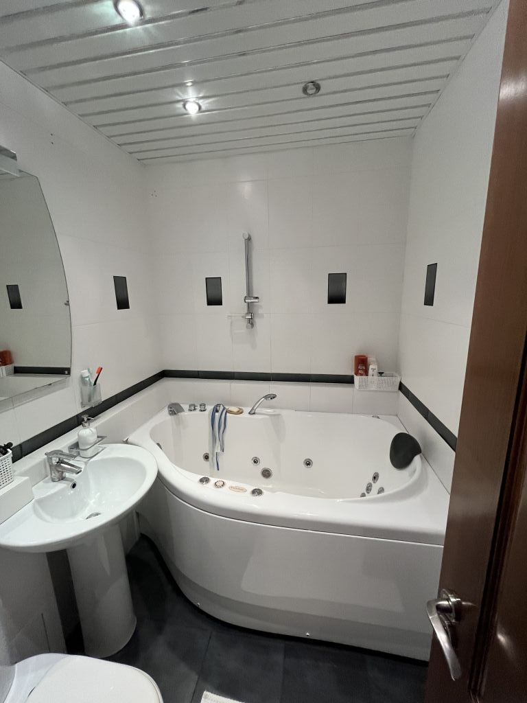 Продажа 3-комнатной квартиры, Нижний Новгород, Светлогорский пр-д,  4