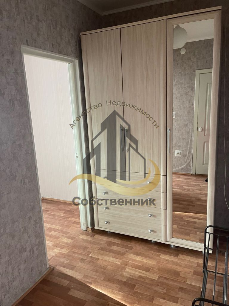 Аренда 1-комнатной квартиры, Старый Оскол, Космос мкр,  12