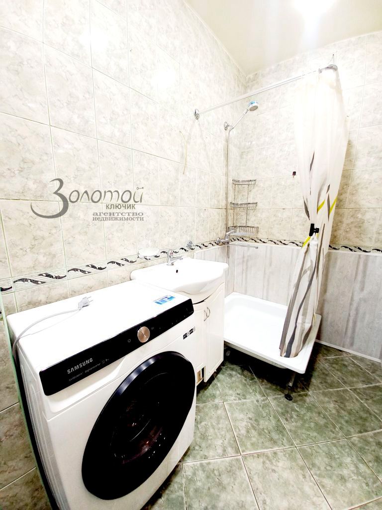 Продажа 3-комнатной квартиры, Балахна, Энгельса ул,  80