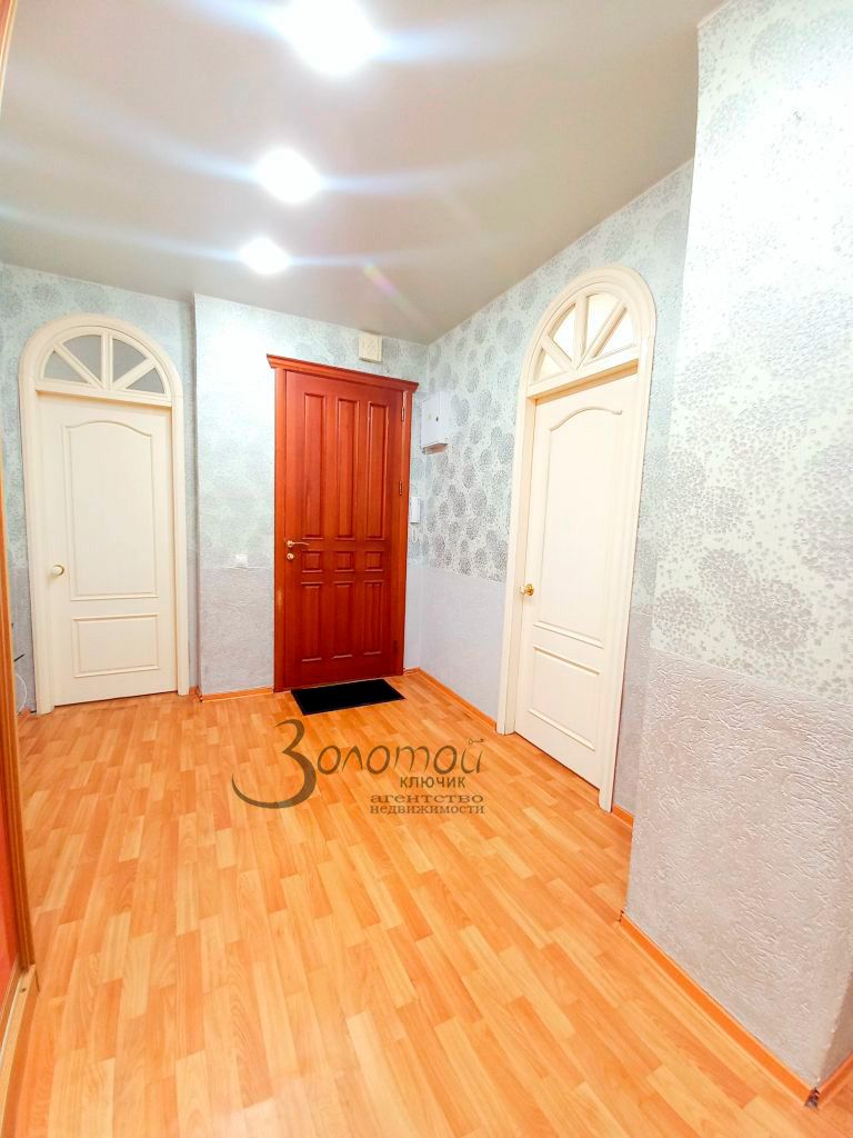 Продажа 3-комнатной квартиры, Балахна, Энгельса ул,  80