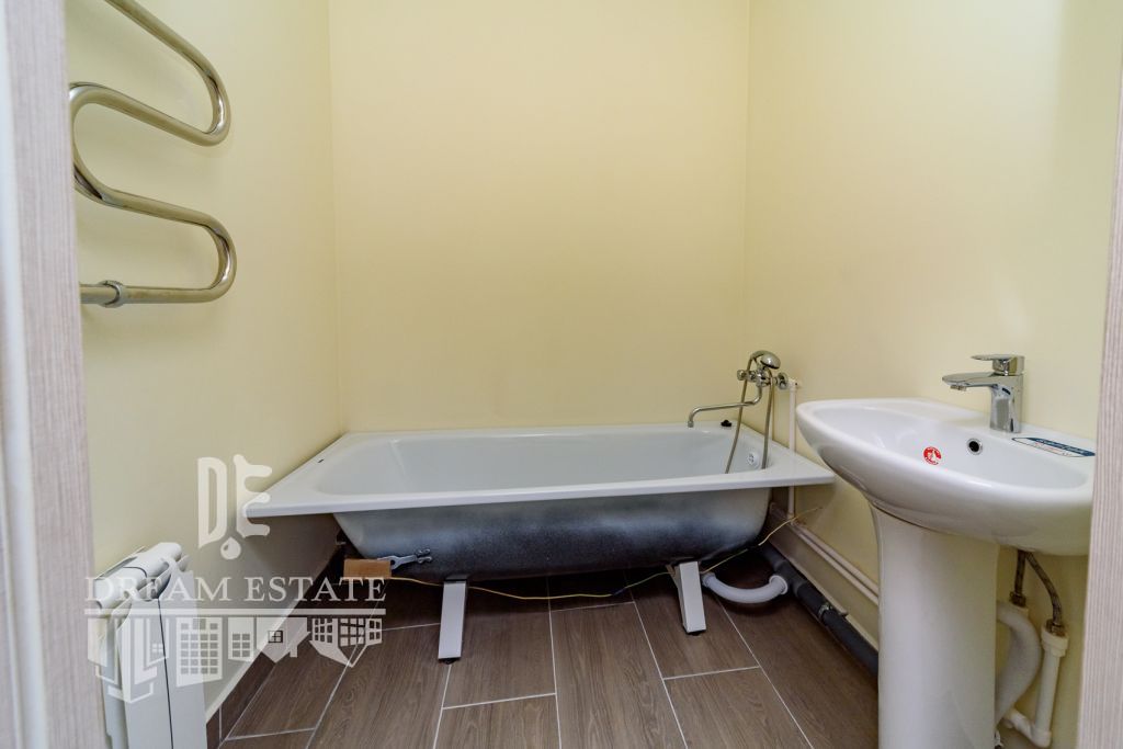 Продажа 1-комнатной квартиры, Красный Бор, Большая Заозерная ул,  33