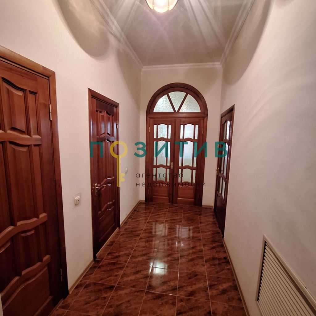 Продажа дома, 310м <sup>2</sup>, 6 сот., Пятигорск, Нежнова ул