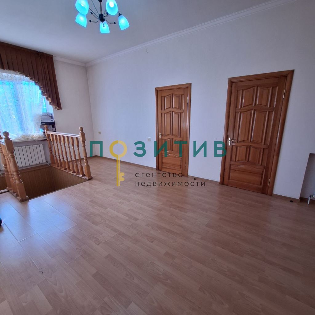 Продажа дома, 310м <sup>2</sup>, 6 сот., Пятигорск, Нежнова ул