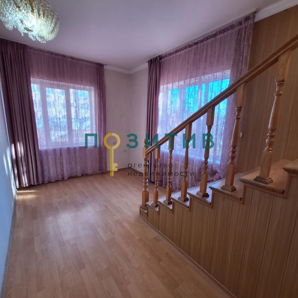 Продажа дома, 310м <sup>2</sup>, 6 сот., Пятигорск, Нежнова ул