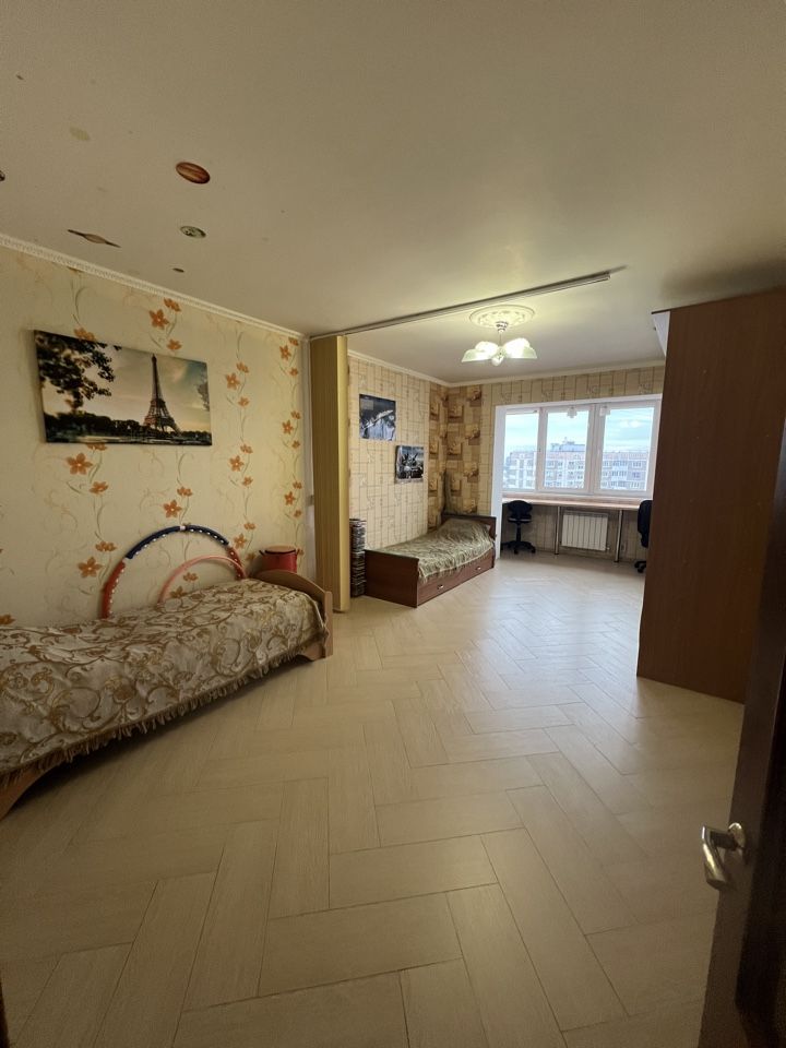 Продажа 3-комнатной квартиры, Иваново, Куконковых ул,  142