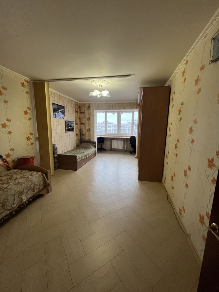 Продажа 3-комнатной квартиры, Иваново, Куконковых ул,  142