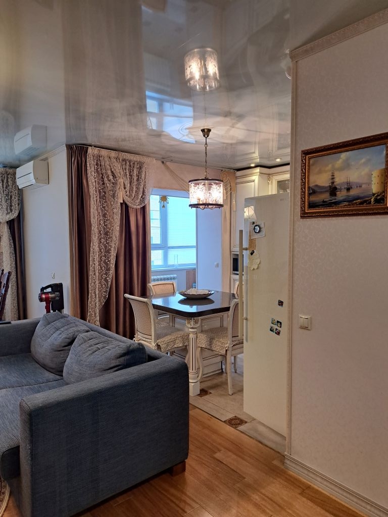 Продажа 3-комнатной квартиры, Нижний Новгород, Родионова ул,  193 корп.7