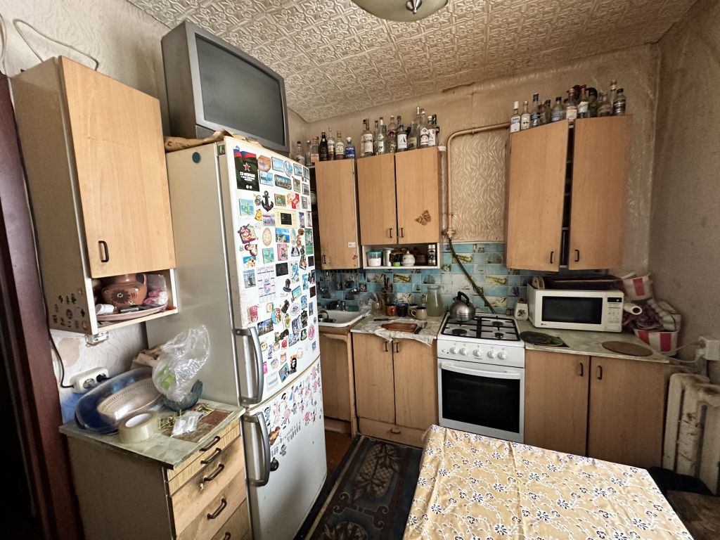 Продажа 2-комнатной квартиры, Иваново, Революции пл,  8