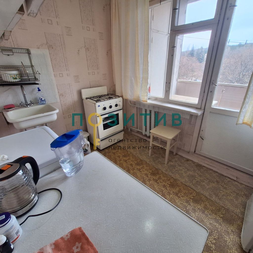 Продажа 1-комнатной квартиры, Пятигорск, Калинина пр-кт,  2к2