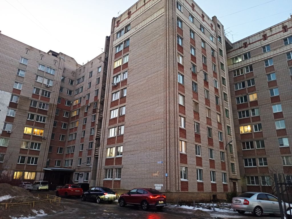 Продажа 2-комнатной квартиры, Кострома, Самоковская ул,  4а