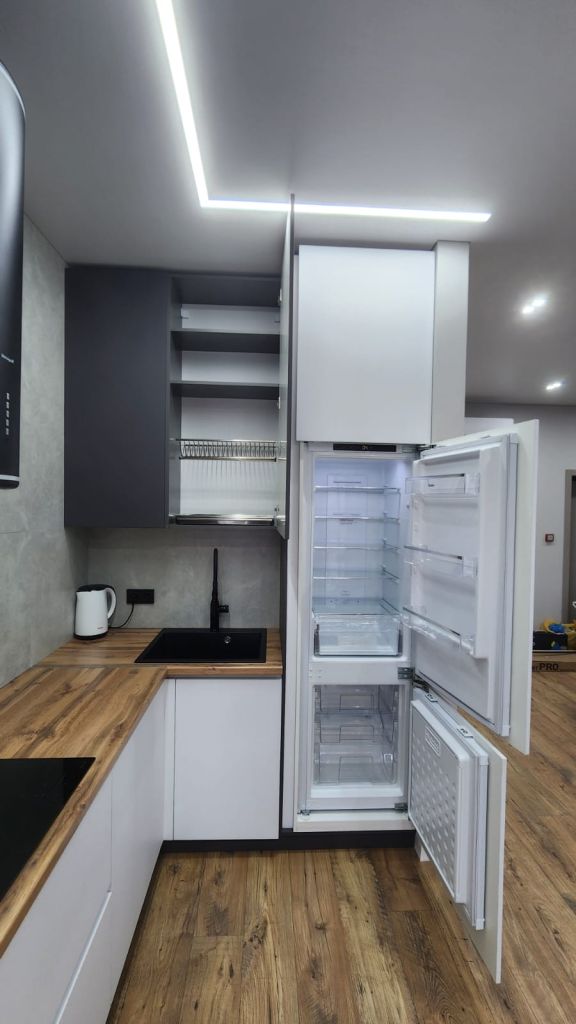 Продажа 1-комнатной квартиры, Саратов, Славянская пл,  2