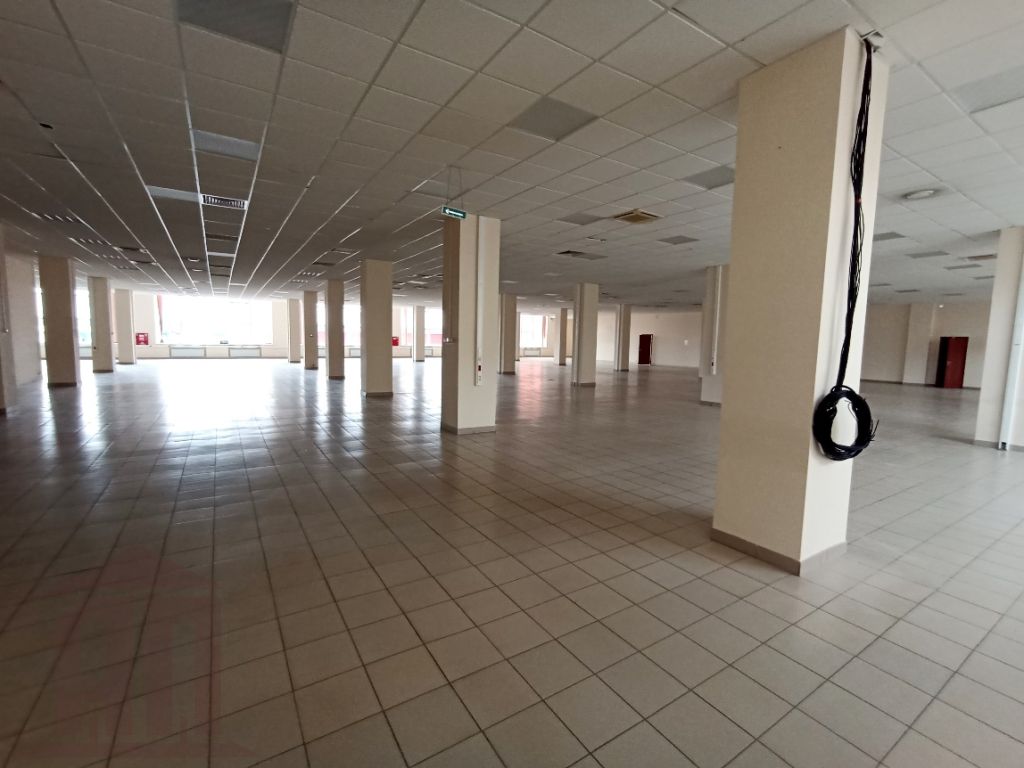 Аренда коммерческой недвижимости, 1695м <sup>2</sup>, Тверь, Калинина пр-кт,  17