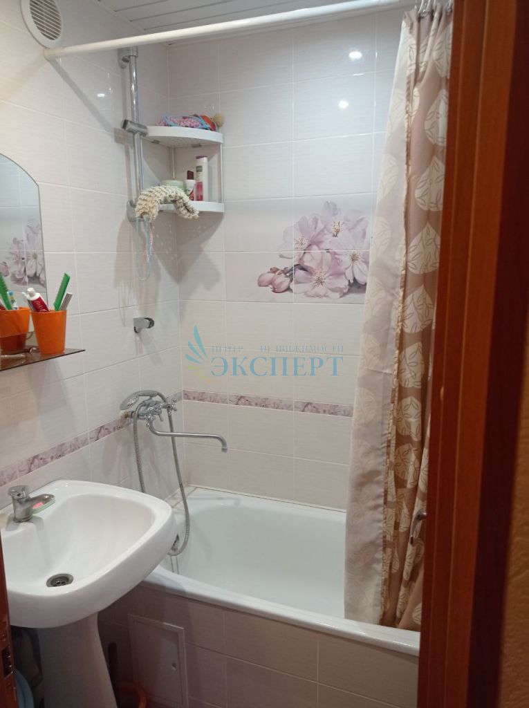 Продажа 3-комнатной квартиры, Большое Мурашкино, поселок Меховщиков,  1А