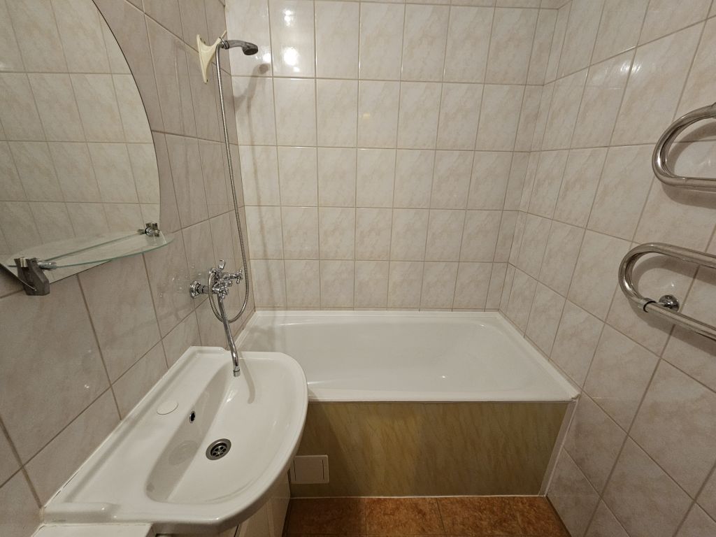 Продажа 3-комнатной квартиры, Нижний Новгород, Кораблестроителей пр-кт,  45к3