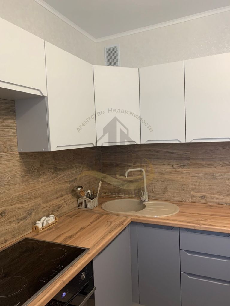 Аренда 1-комнатной квартиры, Старый Оскол, Степной мкр,  33Б