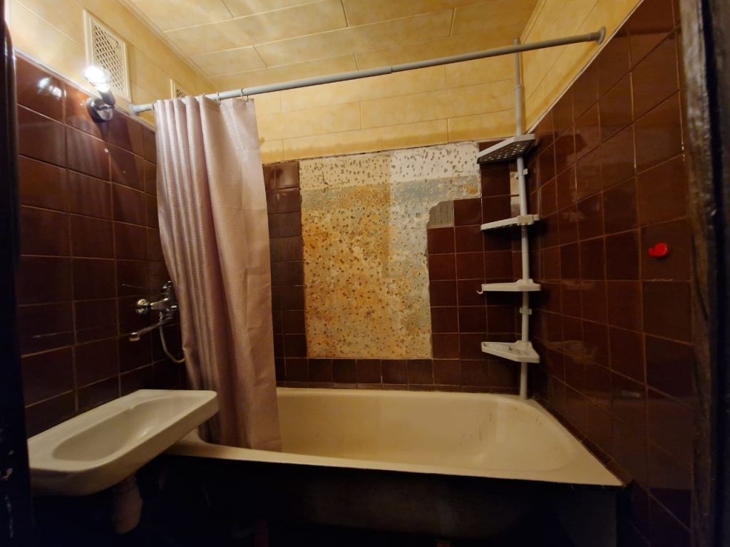 Продажа 2-комнатной квартиры, Радужный, 3-й квартал,  20