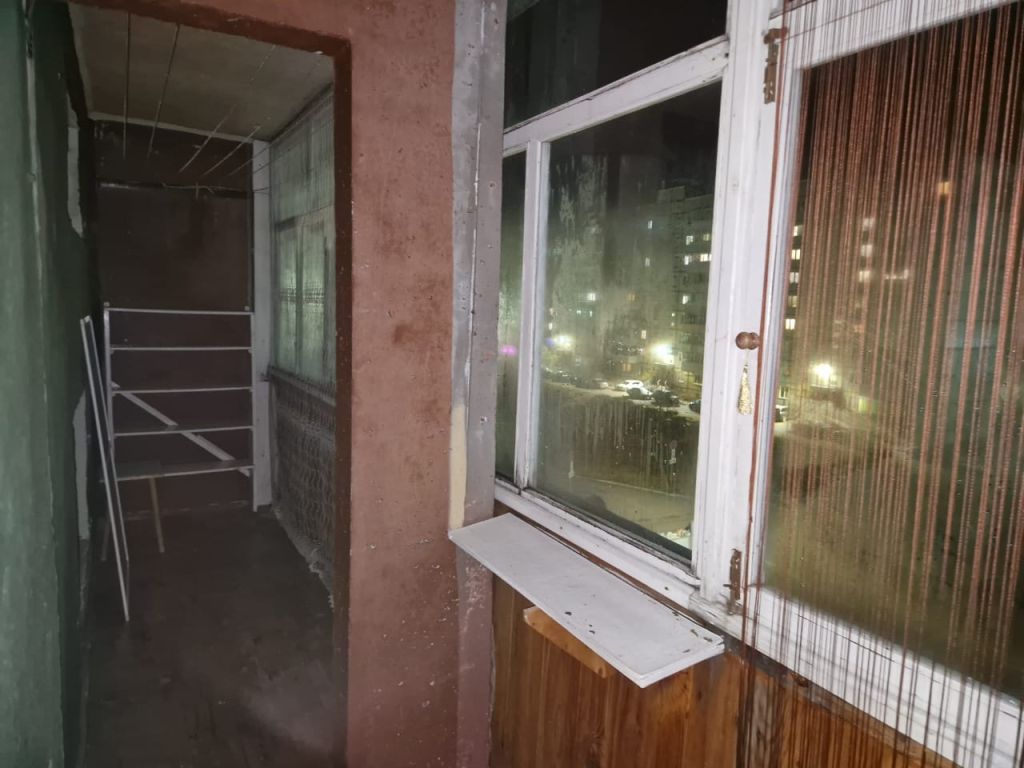 Продажа 2-комнатной квартиры, Радужный, 3-й квартал,  20