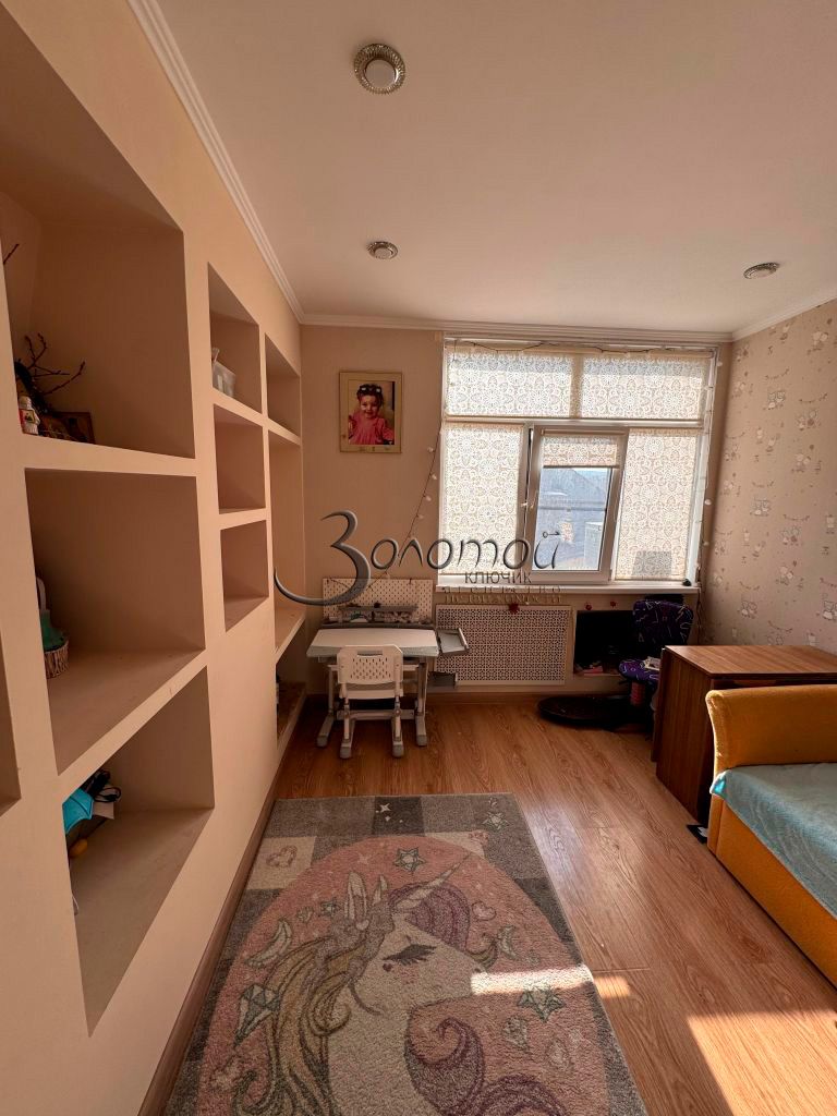 Продажа 3-комнатной квартиры, Кисловодск, Революции ул,  44