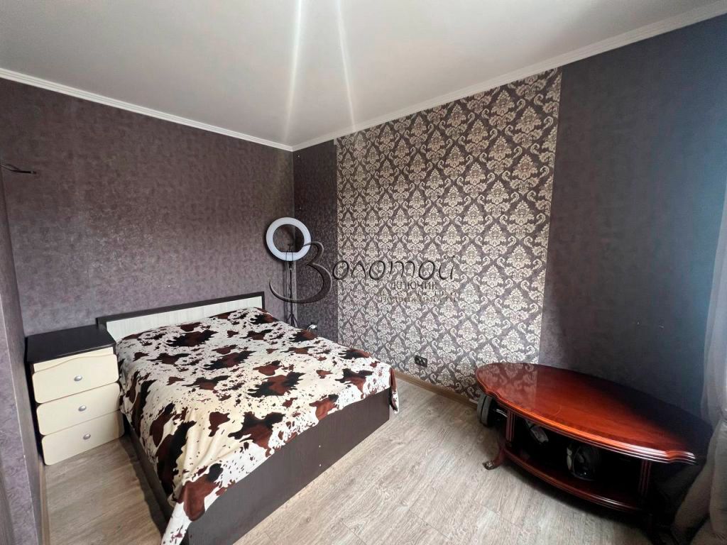 Продажа 3-комнатной квартиры, Кисловодск, Революции ул,  44