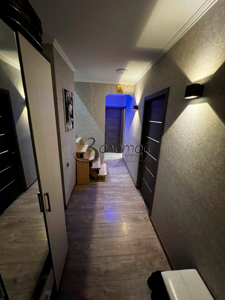 Продажа 3-комнатной квартиры, Кисловодск, Революции ул,  44