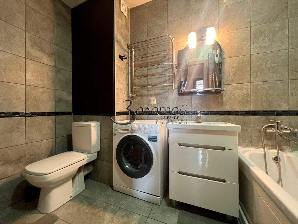 Продажа 3-комнатной квартиры, Кисловодск, Революции ул,  44