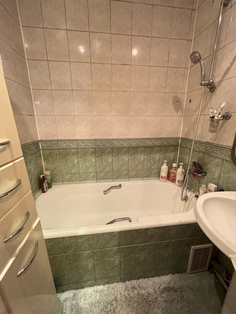 Продажа 3-комнатной квартиры, Конаково, Гагарина ул,  33