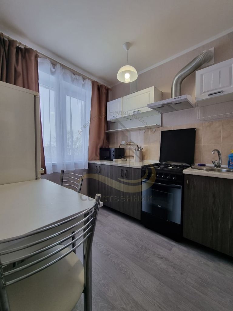 Аренда 1-комнатной квартиры, Старый Оскол, Приборостроитель мкр,  19