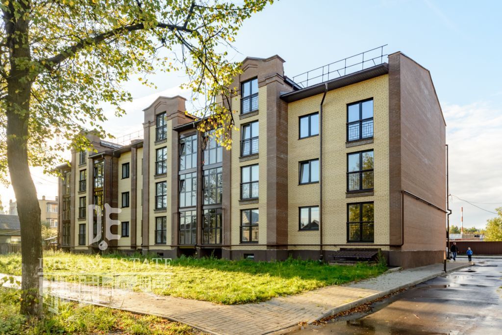 Продажа 3-комнатной квартиры, Ярославль, Авиаторов пр-кт,  11