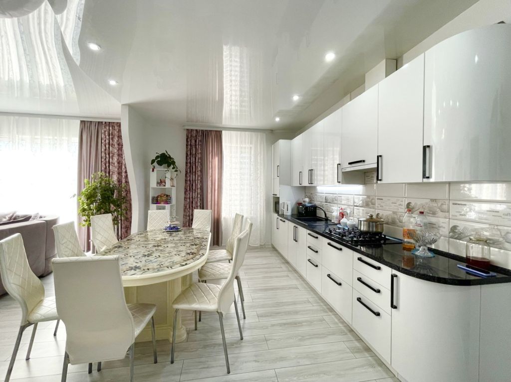 Продажа дома, 252м <sup>2</sup>, 7 сот., Переславль-Залесский, Тихонравова ул,  24