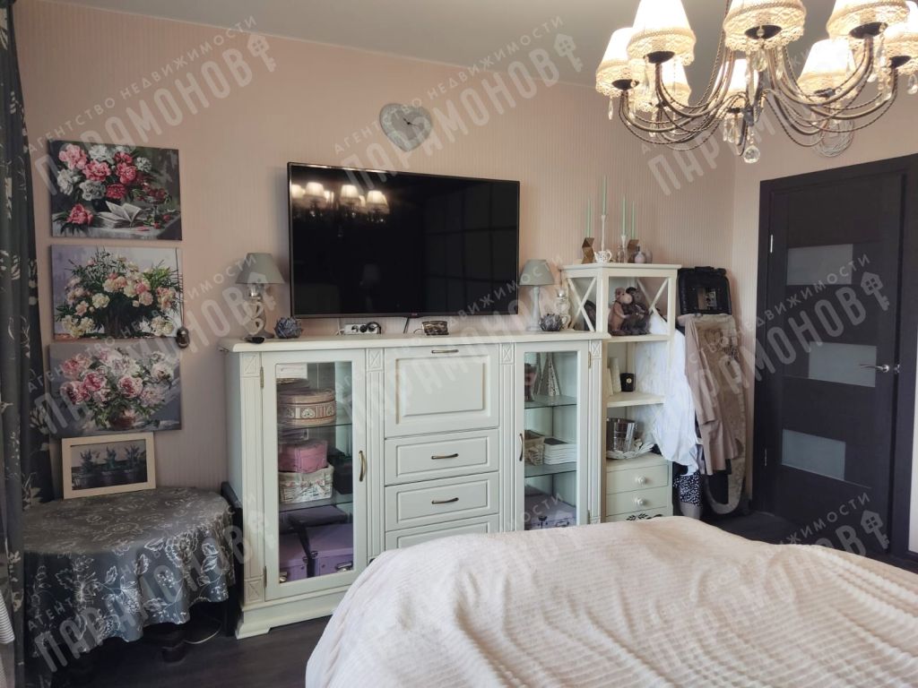 Продажа 3-комнатной квартиры, Тверь, Озерная ул,  16к1