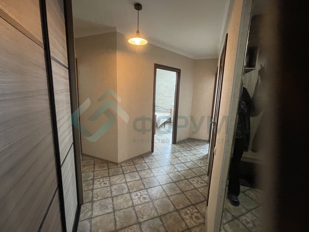 Продажа 2-комнатной квартиры, Нижний Новгород, Краснозвездная ул,  35