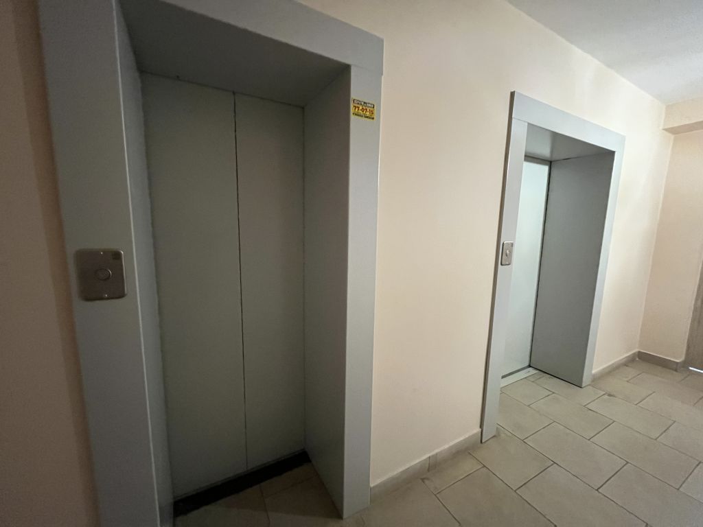 Продажа 1-комнатной квартиры, Кострома, Евгения Ермакова ул,  1к2