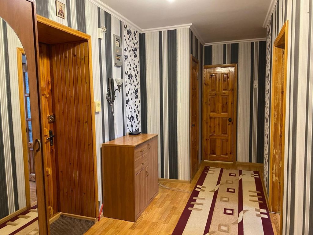 Аренда 2-комнатной квартиры, Старый Оскол, Южный мкр,  4