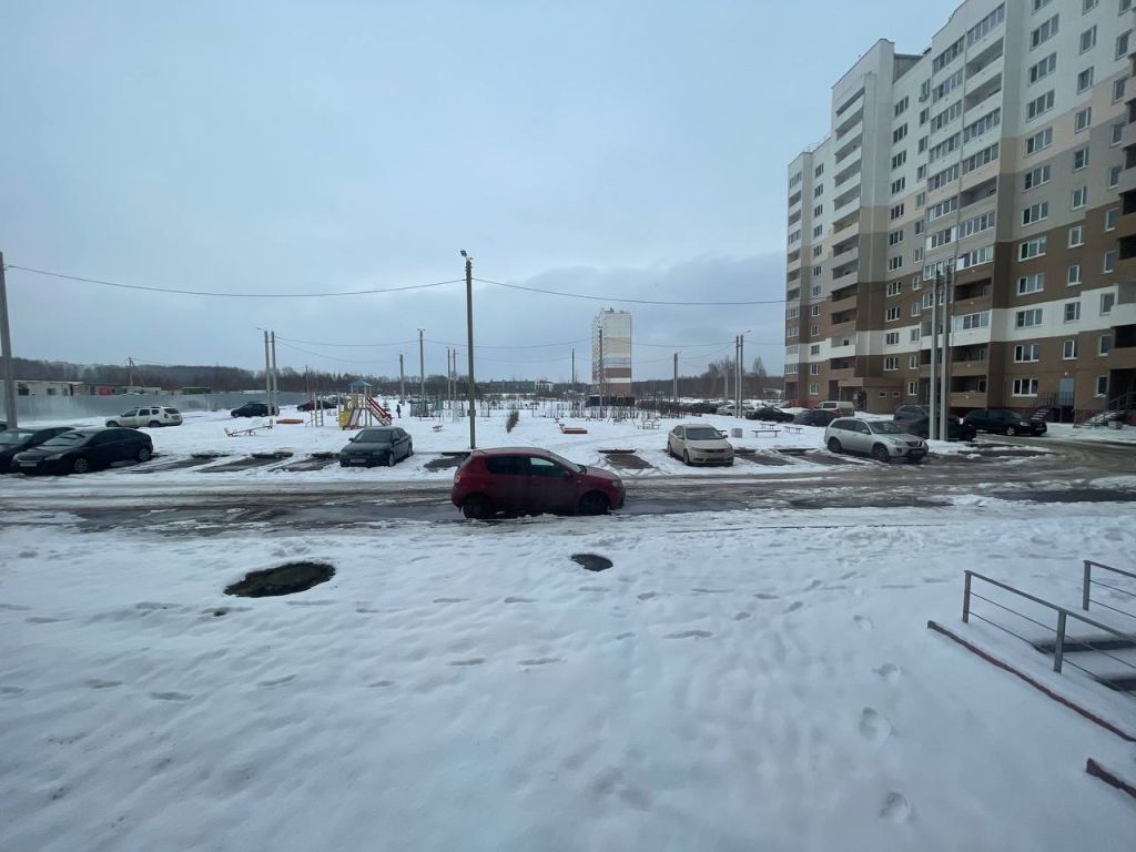 Продажа 3-комнатной квартиры, Кострома, Олега Юрасова ул,  1