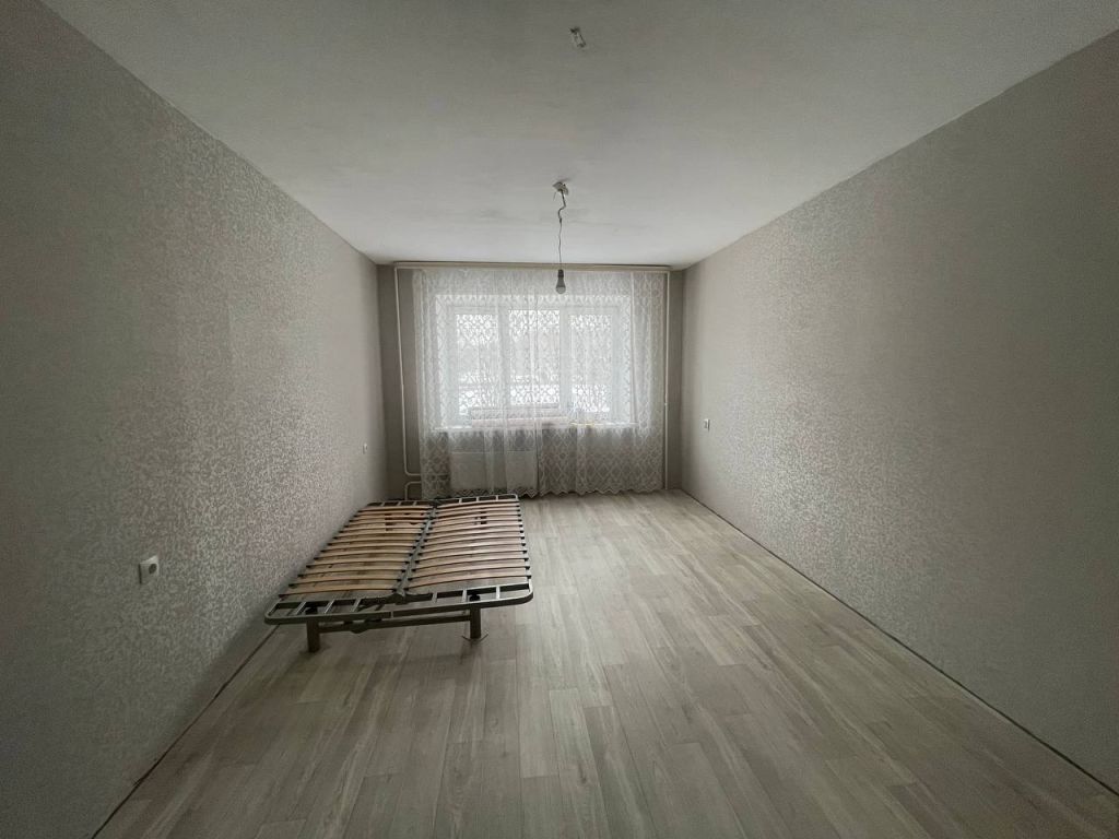 Продажа 3-комнатной квартиры, Кострома, Олега Юрасова ул,  1