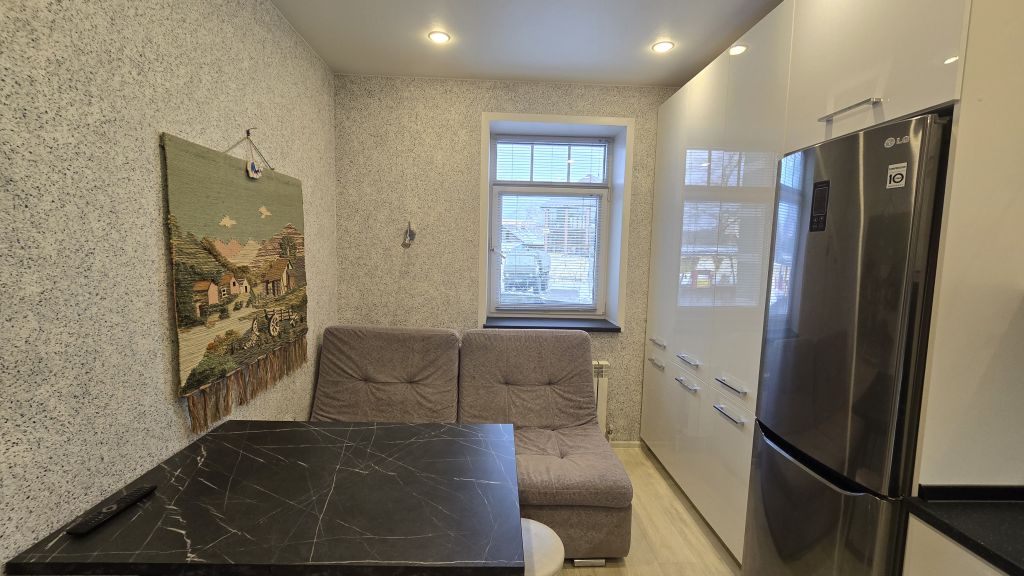 Продажа 2-комнатной квартиры, Кострома, Комсомольская ул,  83