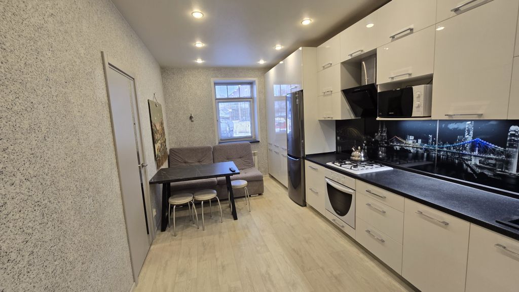 Продажа 2-комнатной квартиры, Кострома, Комсомольская ул,  83