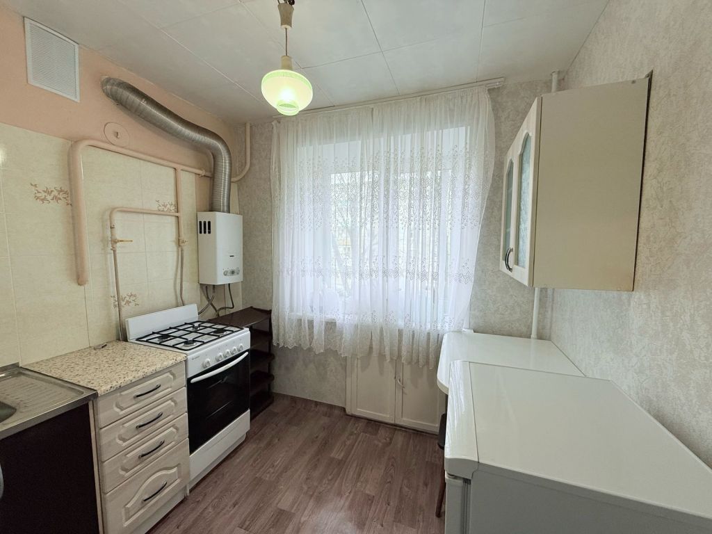 Аренда 3-комнатной квартиры, Ярославль, Нефтяников ул,  15