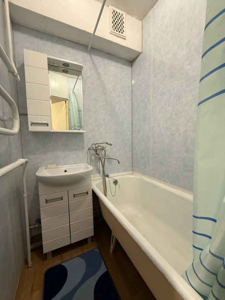 Аренда 3-комнатной квартиры, Ярославль, Нефтяников ул,  15