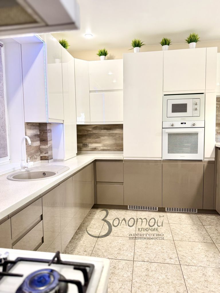 Продажа дома, 155м <sup>2</sup>, 6 сот., Хватково, Молодежная,  7/11