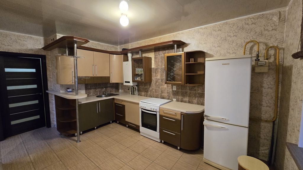 Продажа 2-комнатной квартиры, Кострома, Сенная ул,  11