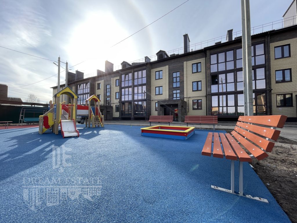 Продажа 1-комнатной квартиры, Полесье, 1-й Сиреневый пр-д,  36