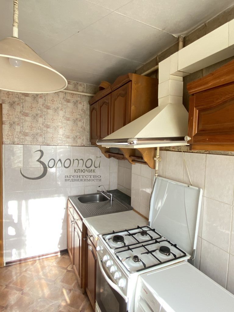 Продажа 3-комнатной квартиры, Нижний Новгород, Космическая ул,  42