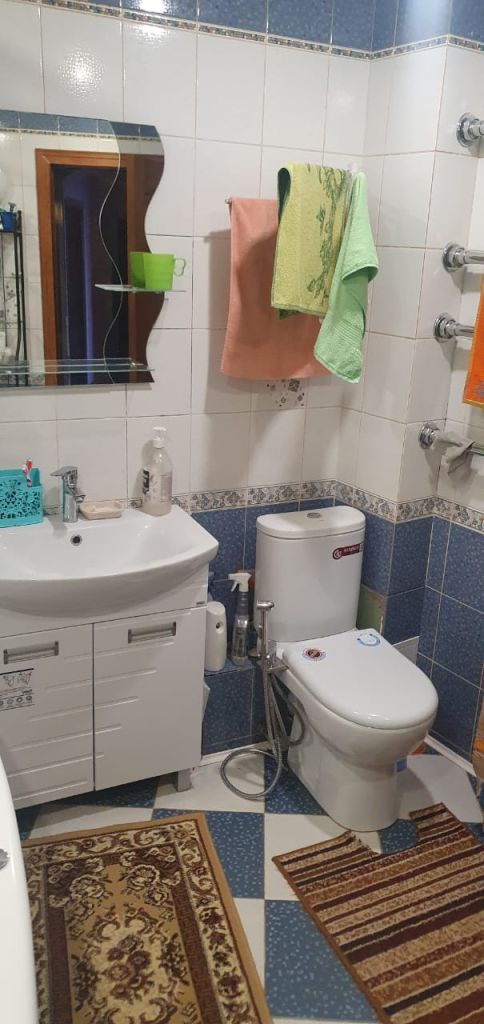 Продажа 4-комнатной квартиры, Энгельс, Одесская ул,  83