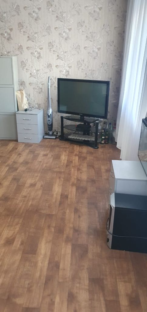 Продажа 4-комнатной квартиры, Энгельс, Одесская ул,  83