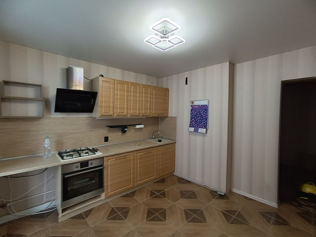 Продажа 1-комнатной квартиры, Киселевка, Изумрудная,  2