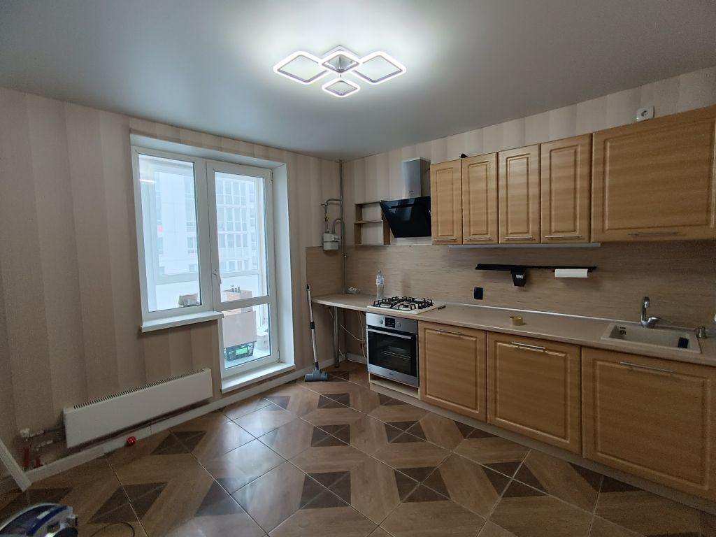 Продажа 1-комнатной квартиры, Киселевка, Изумрудная,  2