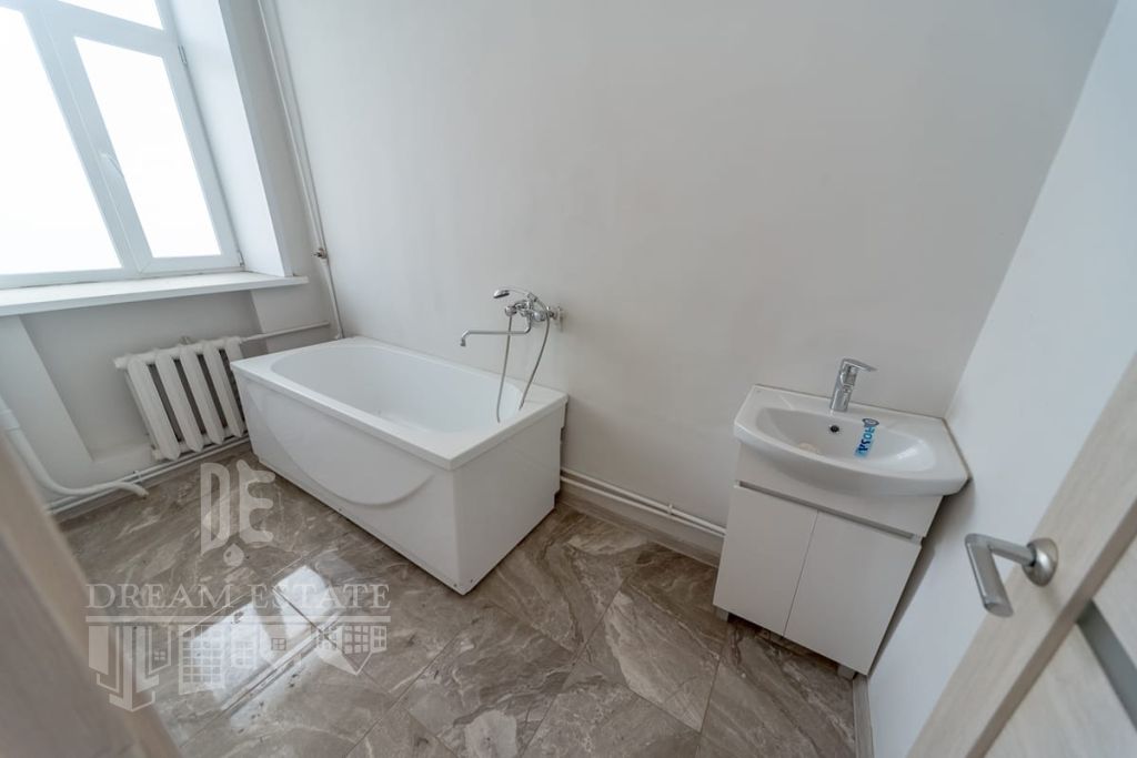 Продажа 3-комнатной квартиры, Ярославль, Пожарского ул,  7