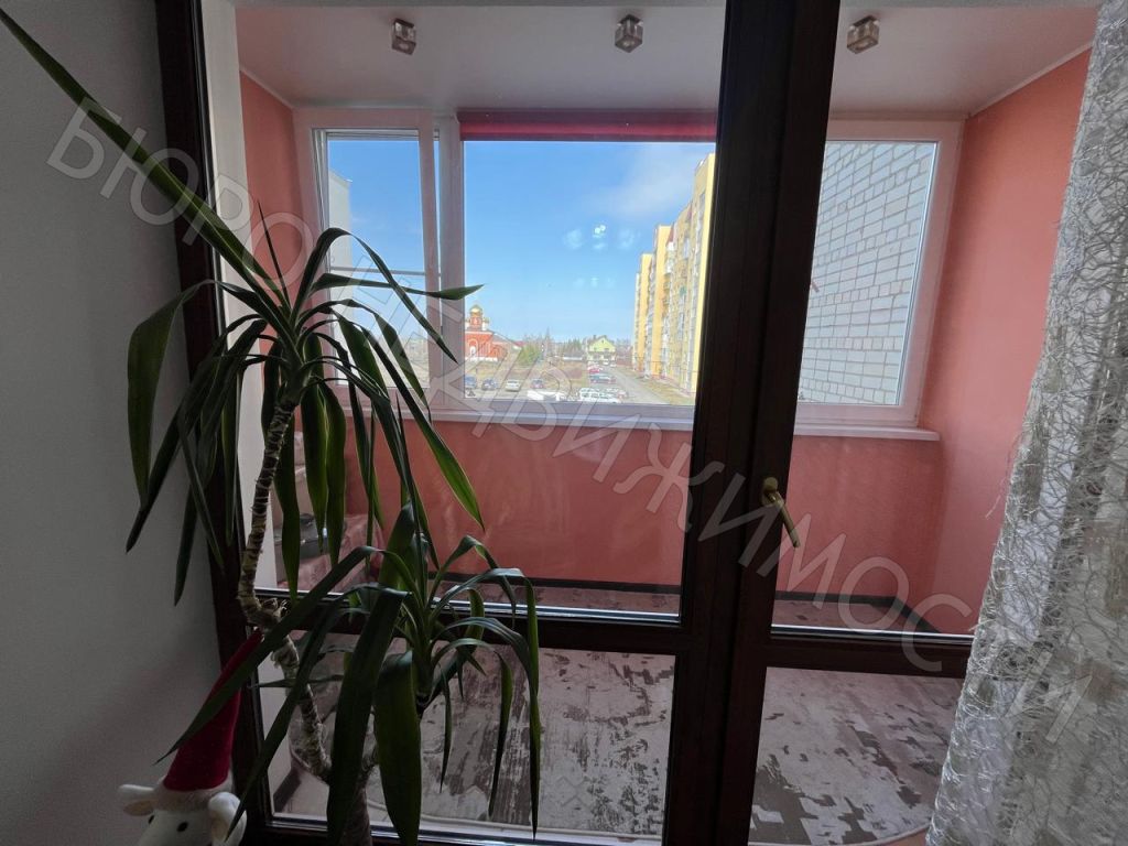 Продажа 2-комнатной квартиры, Балашов, Строителей ул,  6